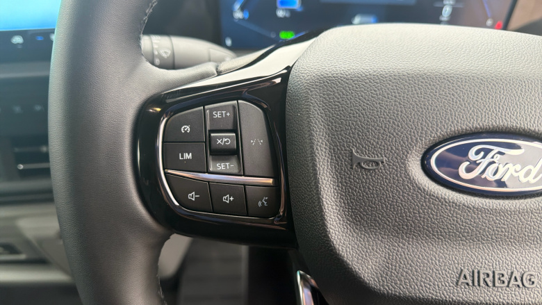 Ford Transit Custom E-320 L1 Rwd 100kW 65kWh H1 Van Limited Auto